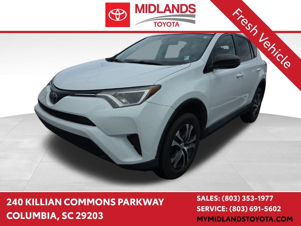 2018 Toyota RAV4 LE's photo