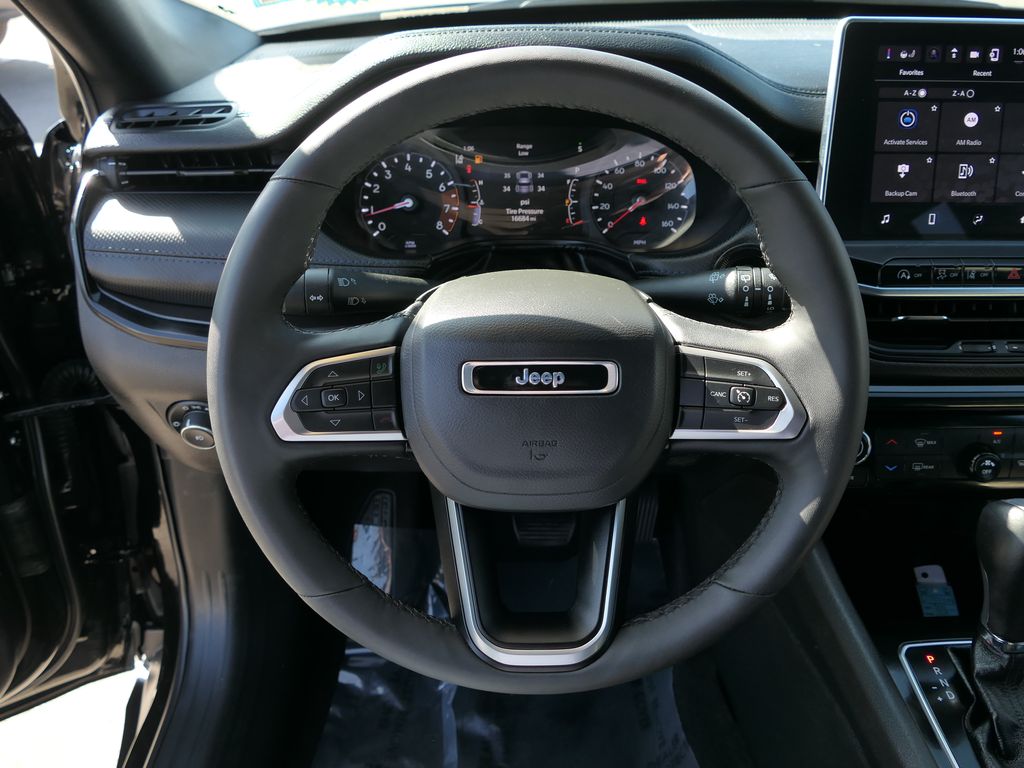 2025 Jeep Compass Latitude photo 10