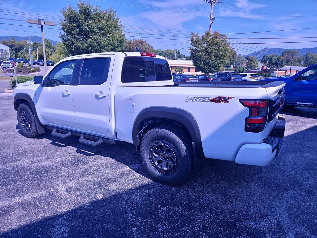 2025 Nissan Frontier PRO-4X photo 3