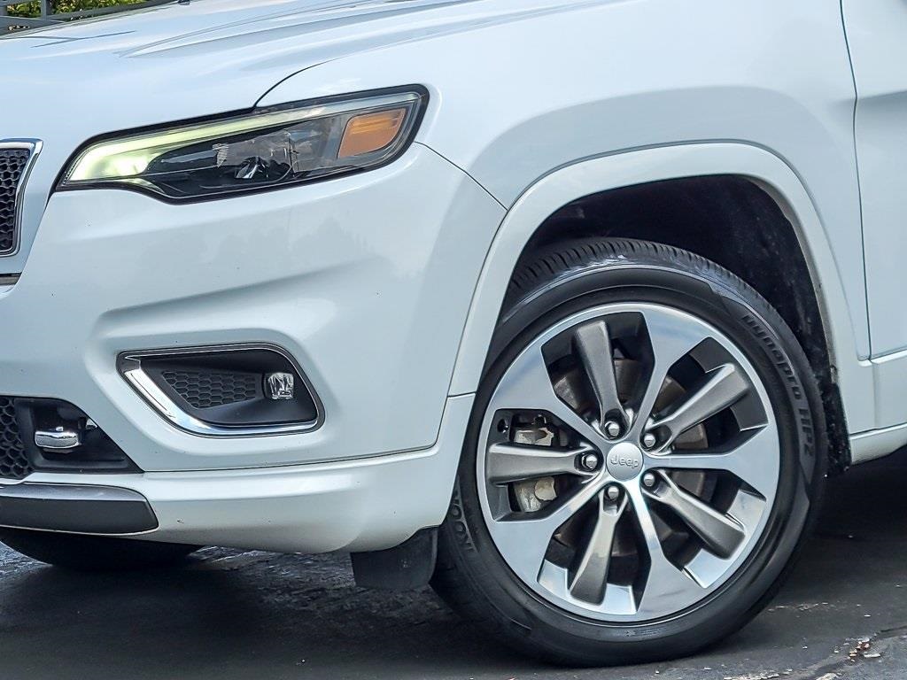 2019 Jeep Cherokee Overland photo 2