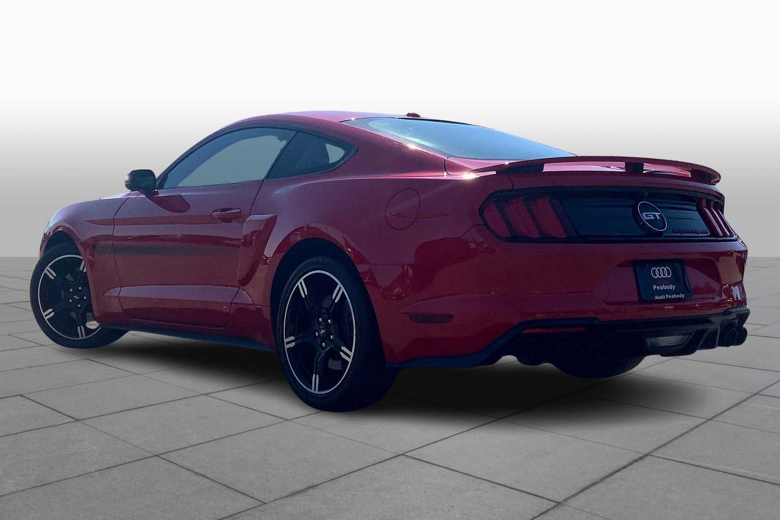 2020 Ford Mustang GT Premium photo 11