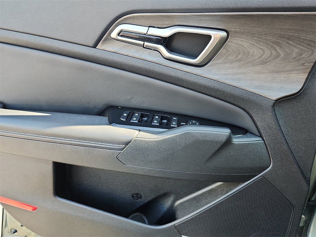 2023 Kia Sportage X-Line photo 12