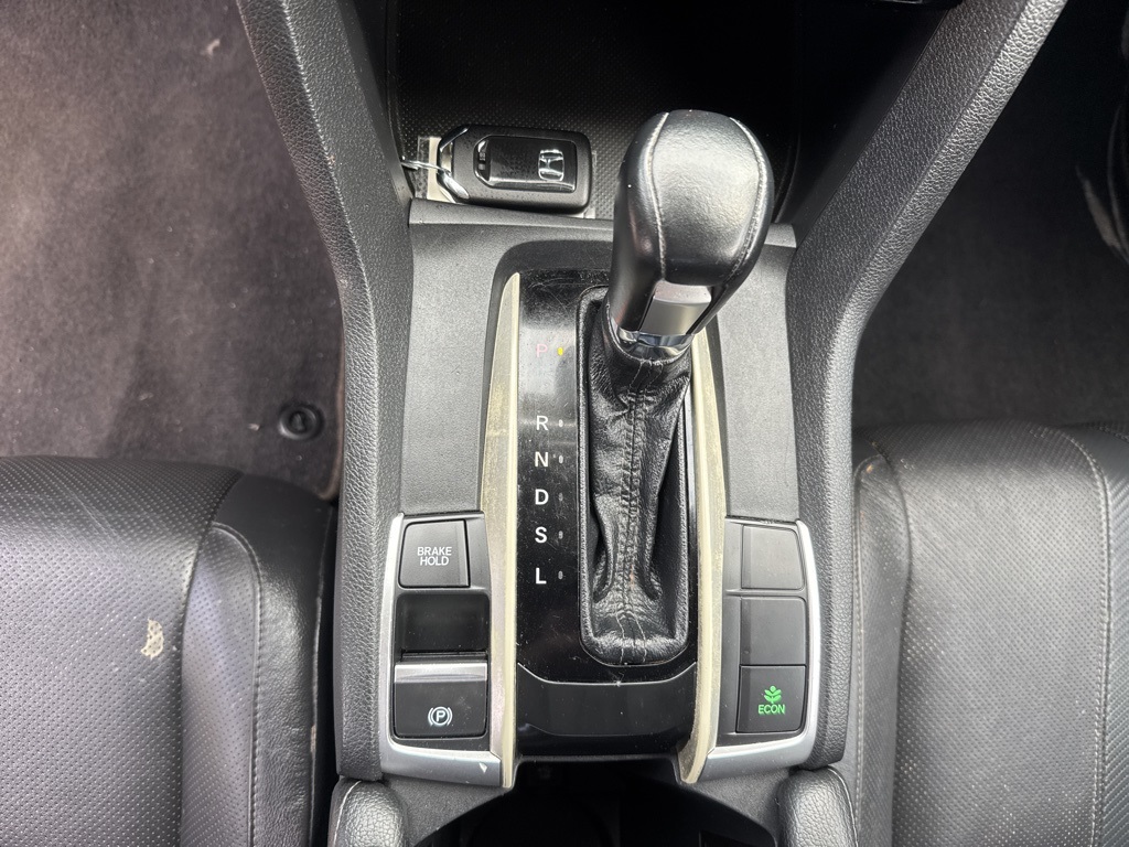 2017 Honda Civic Touring photo 37