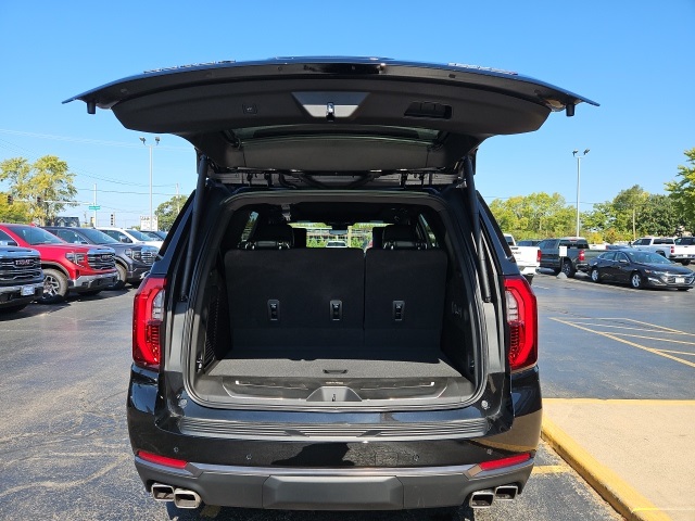 2025 Gmc Yukon AT4 Ultimate photo 4