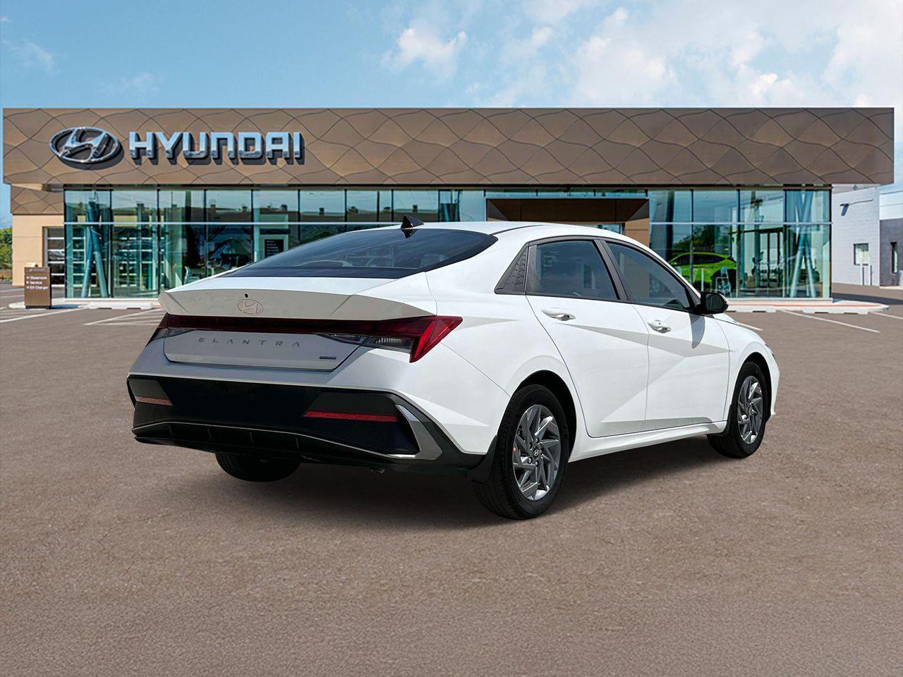 2025 Hyundai Elantra Hybrid Blue photo 7