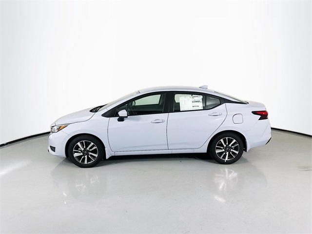 2025 Nissan Versa SV photo 4