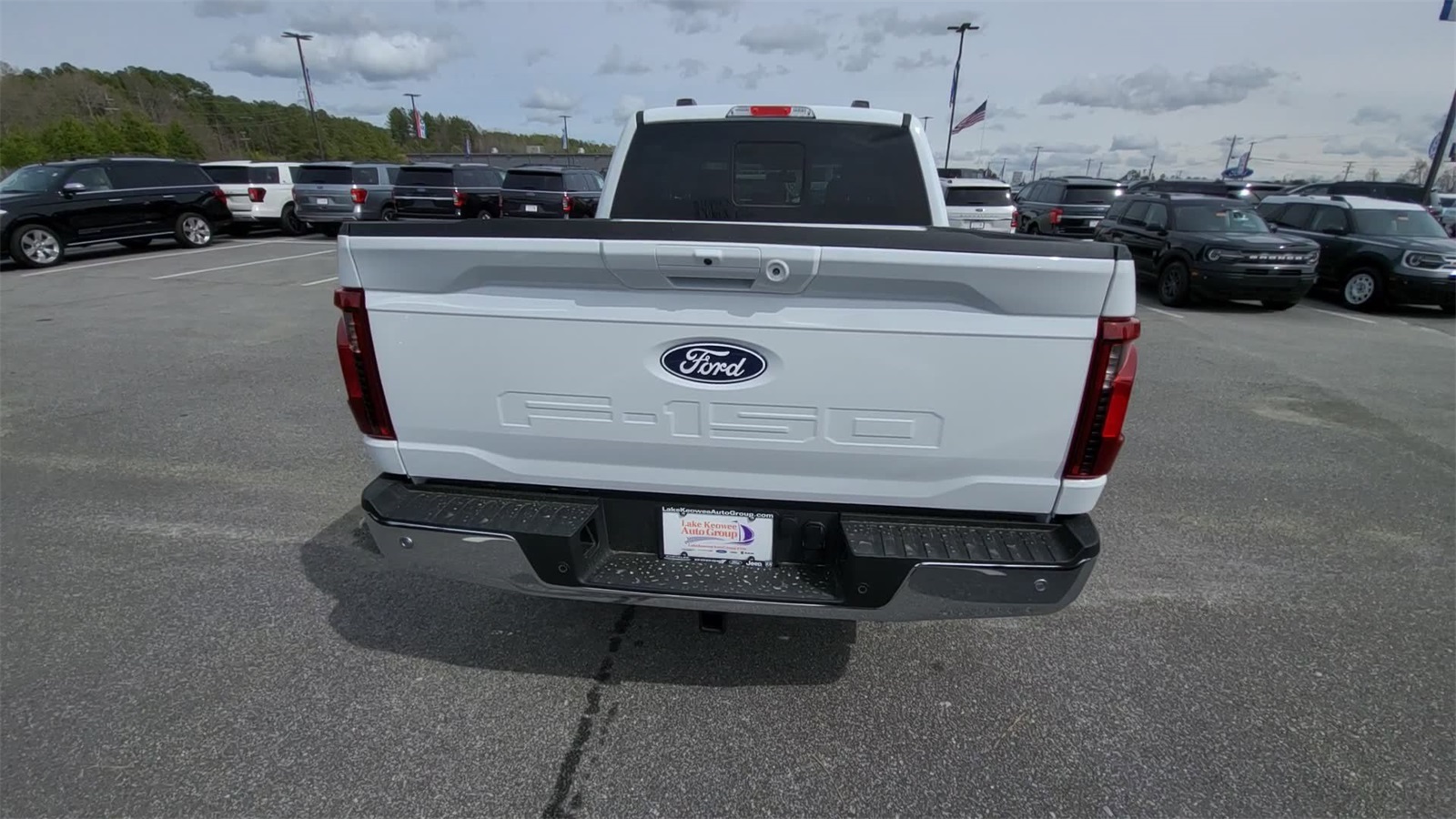 2025 Ford F-150 XLT photo 9