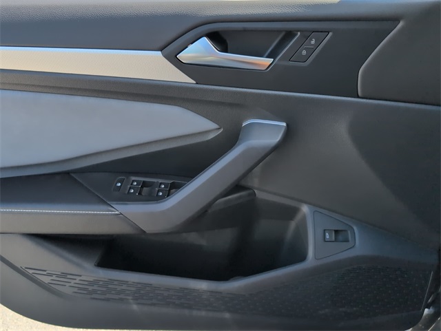 2025 Volkswagen Jetta 1.5T SE photo 12