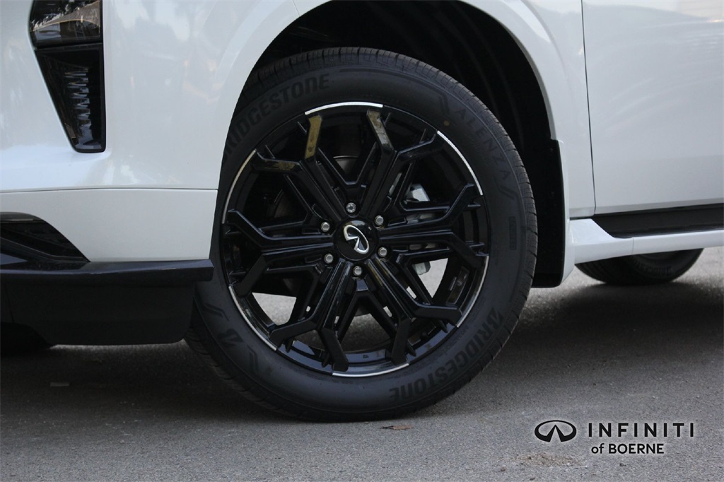 2026 Infiniti QX80 Sensory photo 3
