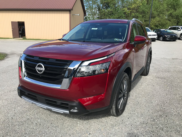 2025 Nissan Pathfinder SL photo 3