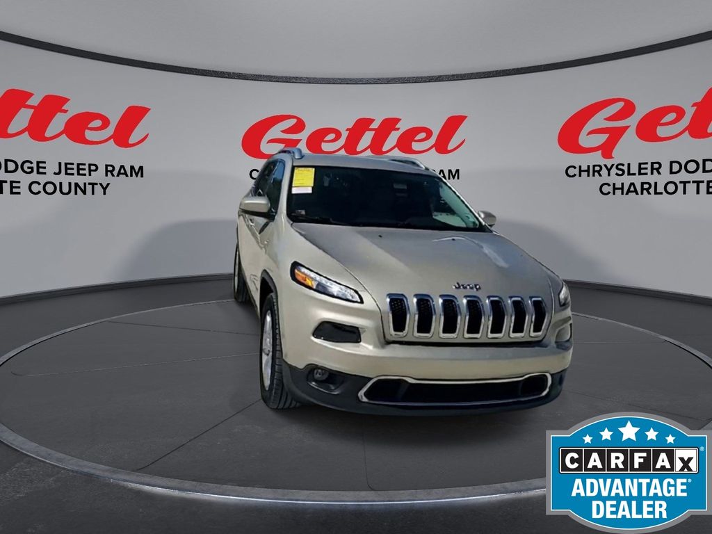 Used 2015 Jeep Cherokee Limited with VIN 1C4PJMDB9FW662616 for sale in Punta Gorda, FL