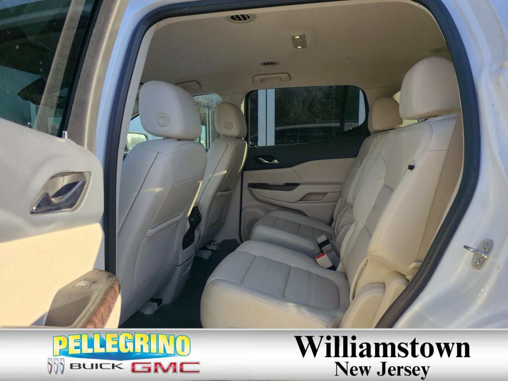 2023 Gmc Acadia Denali photo 4