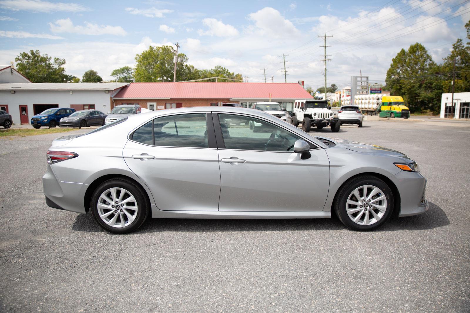 2024 Toyota Camry LE photo 2