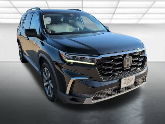 2023 Honda Pilot Elite's photo