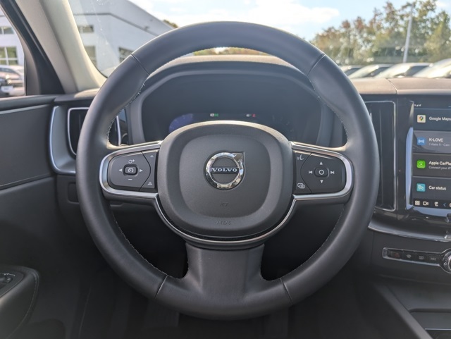 2025 Volvo XC60 B5 Core photo 17