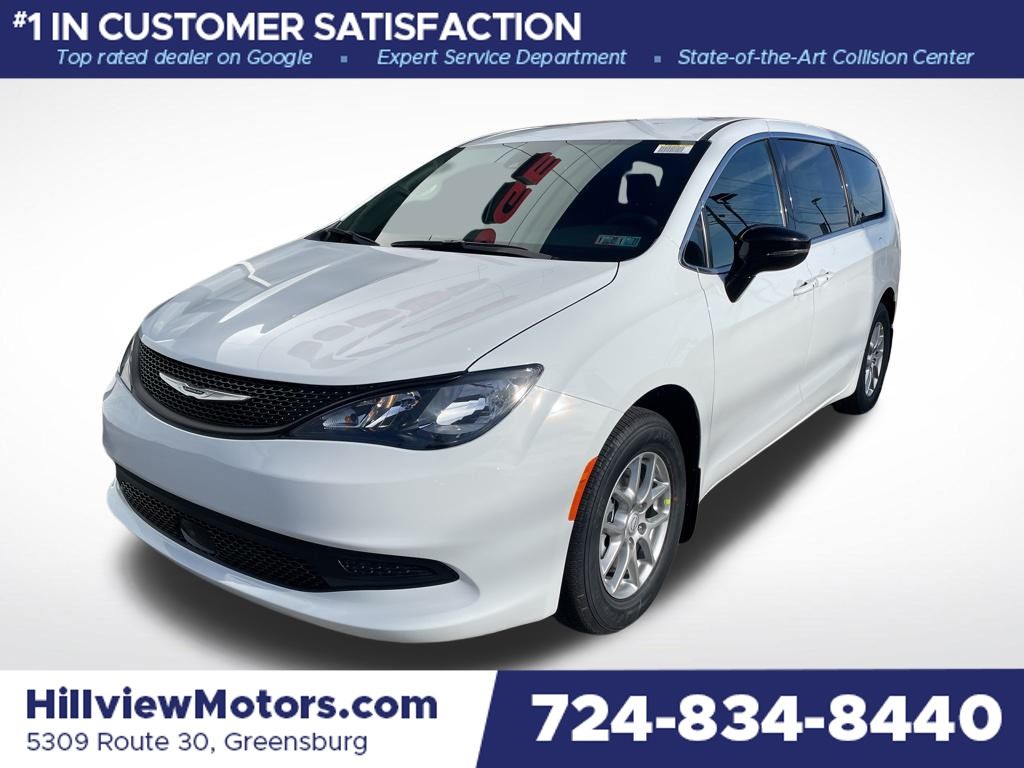 2026 Chrysler Voyager LX's photo