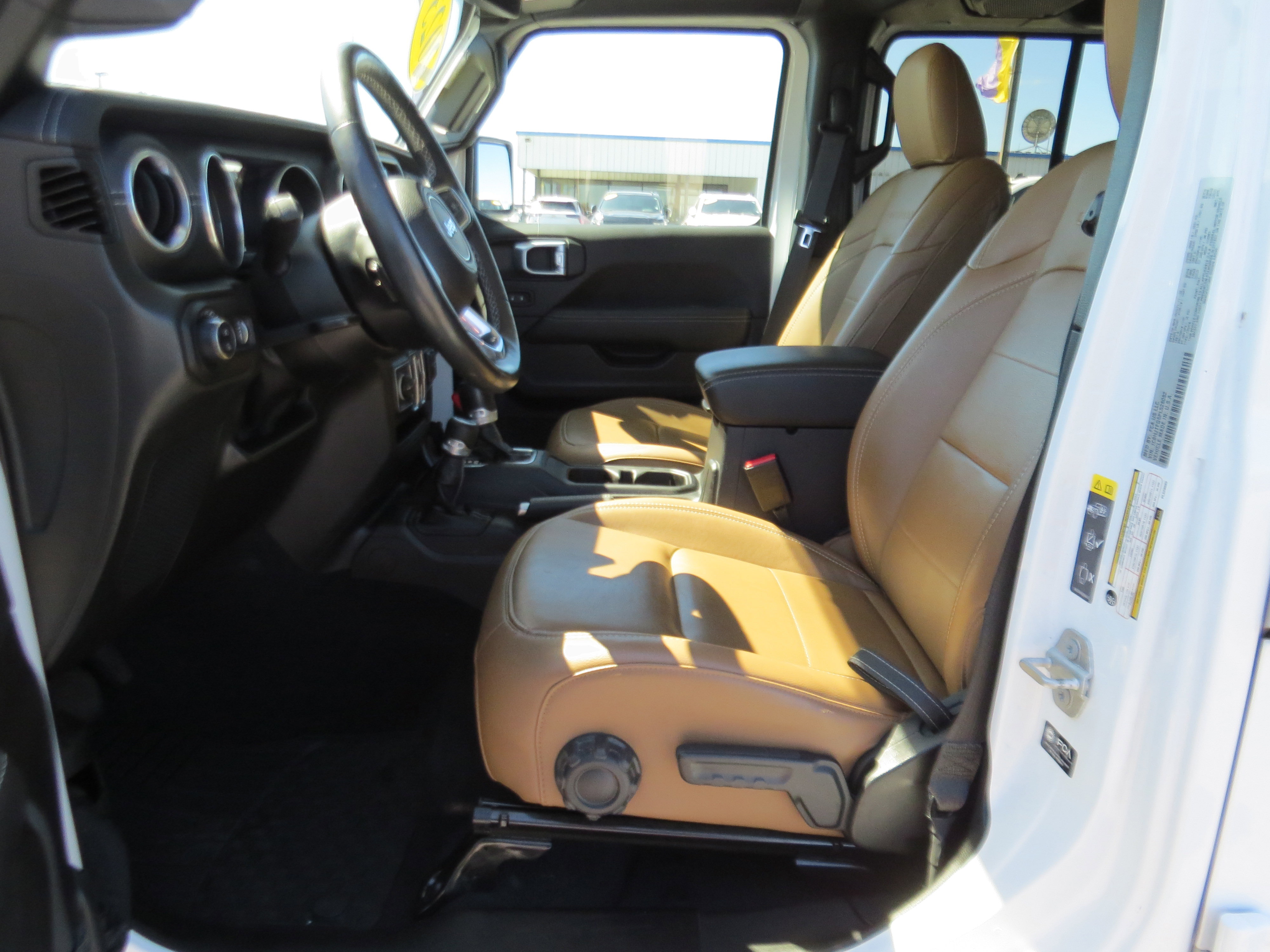 2023 Jeep Gladiator Overland photo 23