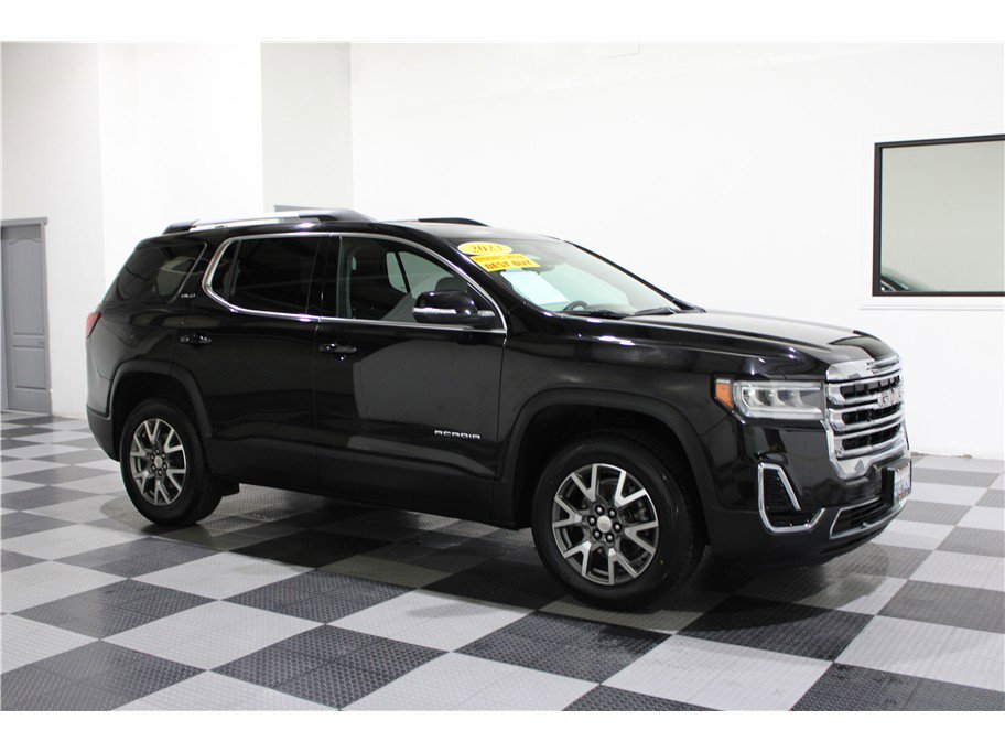 2023 GMC Acadia SLE's photo