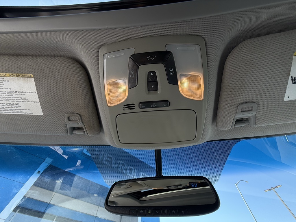 2017 Toyota Sienna Limited XLE Premium photo 16
