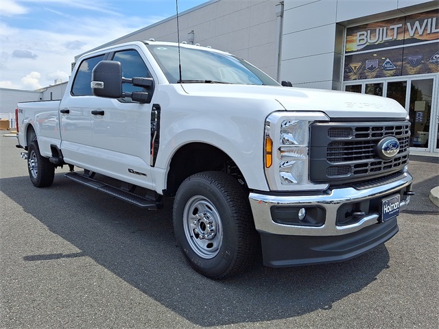 2025 Ford F-250 photo 2