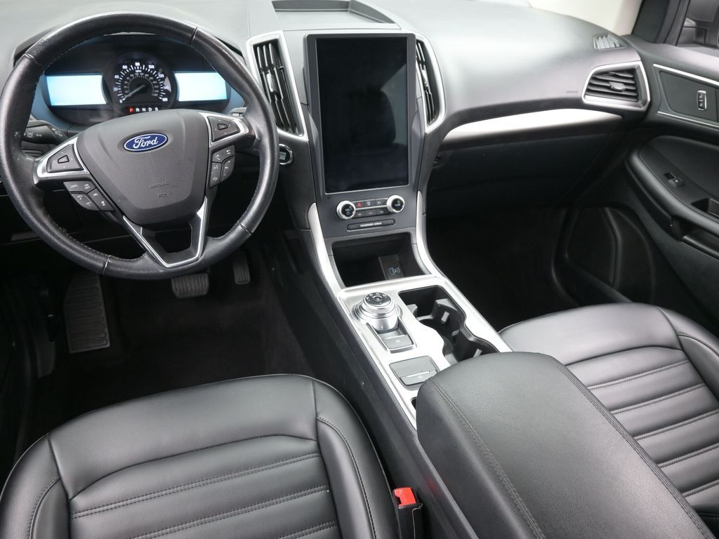 2023 Ford Edge SEL photo 10