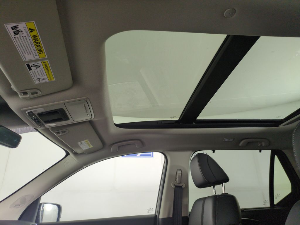 2025 Honda Pilot Touring photo 20