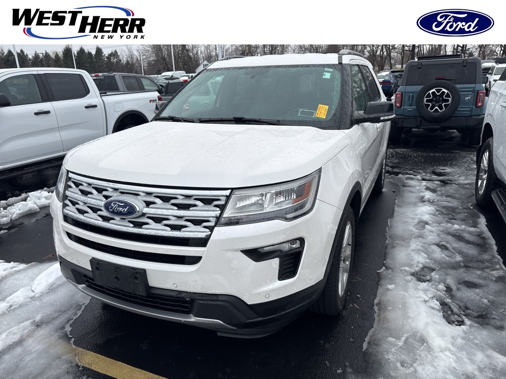 2018 Ford Explorer XLT's photo