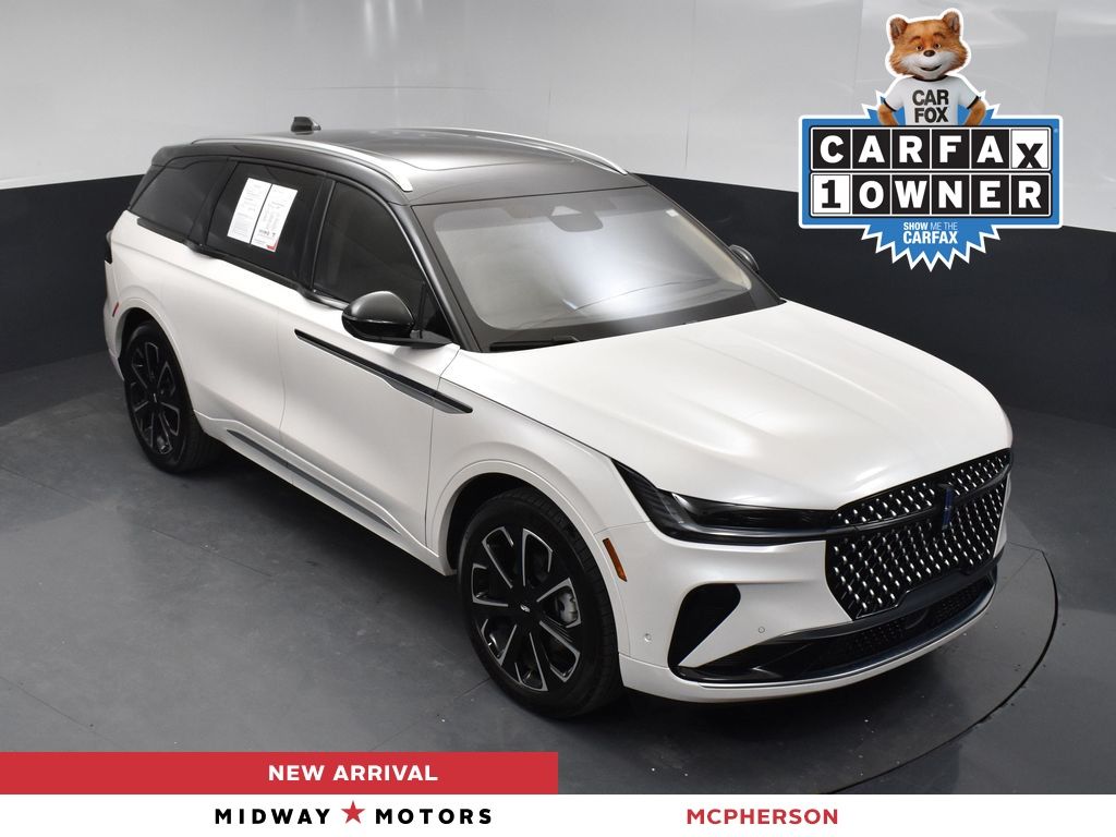 2024 Lincoln Nautilus Reserve's photo