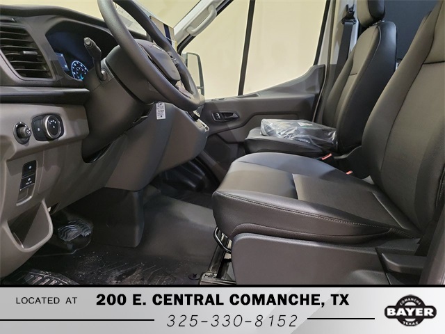 2022 Ford Transit photo 8