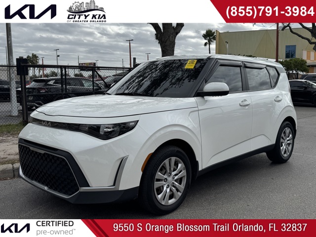 2023 Kia Soul LX's photo