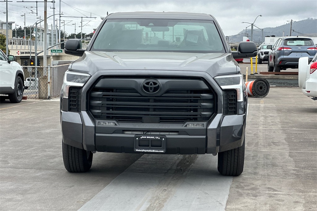 2025 Toyota Tundra SR5 CrewMax photo 3