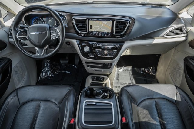 2018 Chrysler Pacifica Touring Plus photo 17