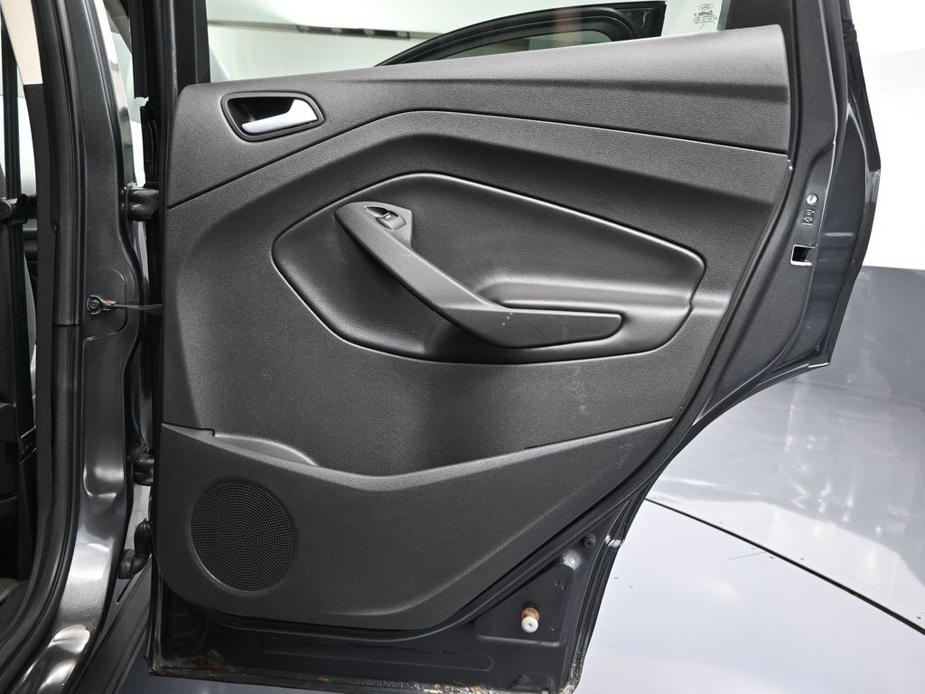 2017 Ford Escape SE photo 33