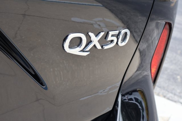 2021 Infiniti QX50 Luxe photo 6