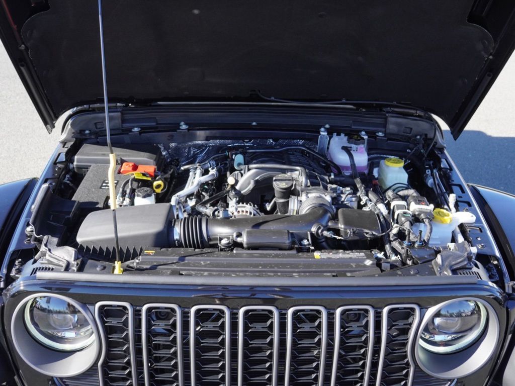 New 2026 Black Clear-Coat Exterior Paint Jeep Rubicon image 29