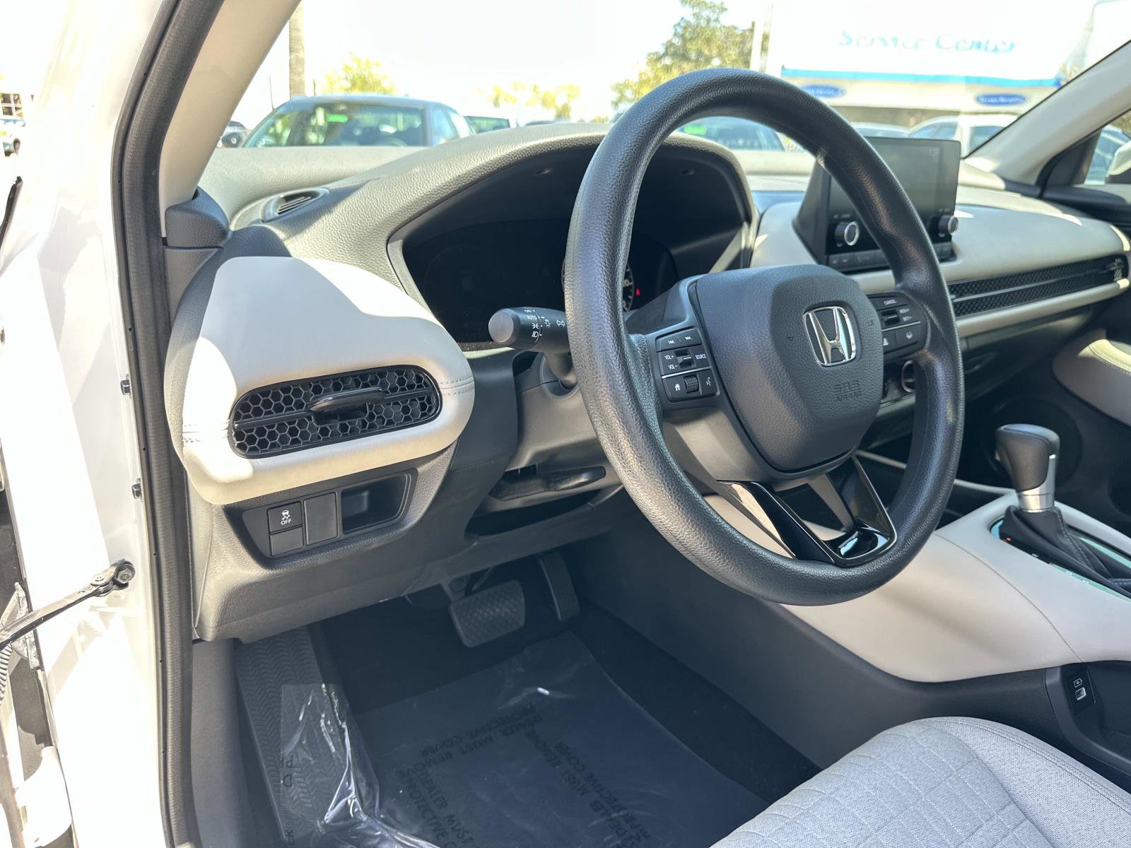 2023 Honda HR-V LX photo 16