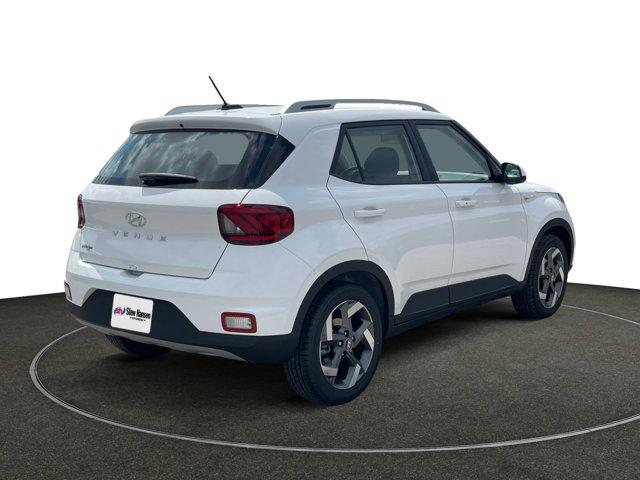 2025 Hyundai Venue SEL Limited photo 5