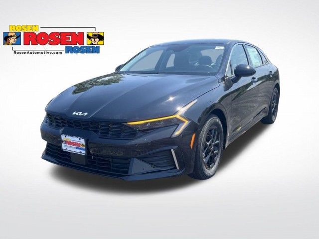 New 2026 Kia K5 LXS FWD 4 DOOR SEDAN in Milwaukee #K25189