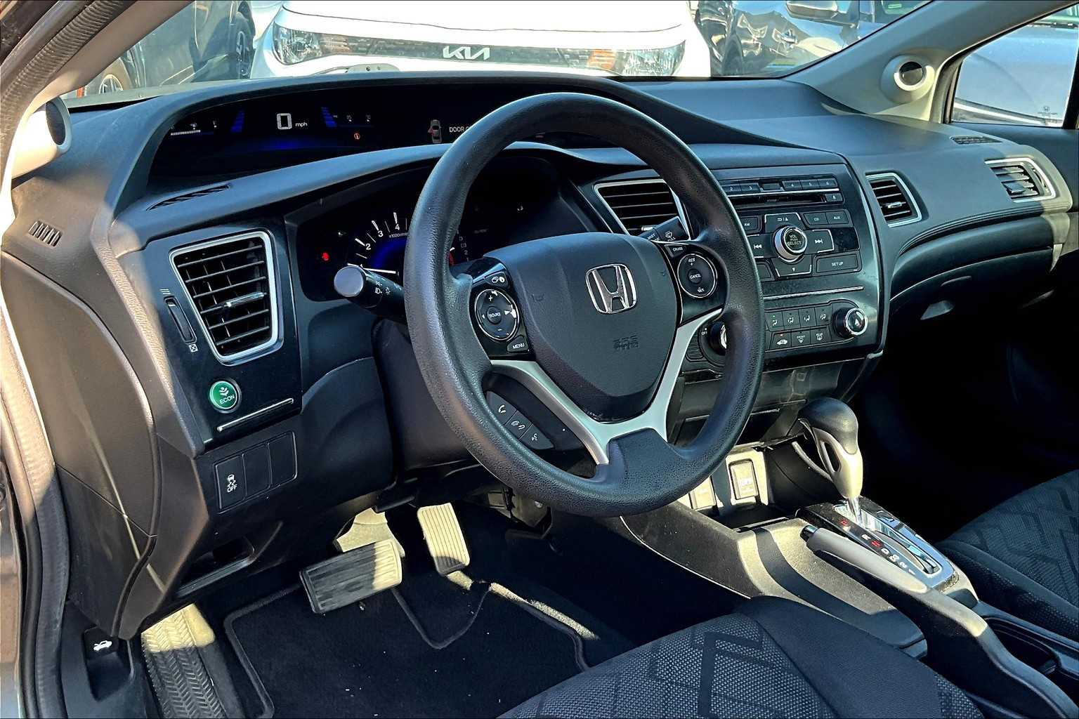 2013 Honda Civic LX photo 13