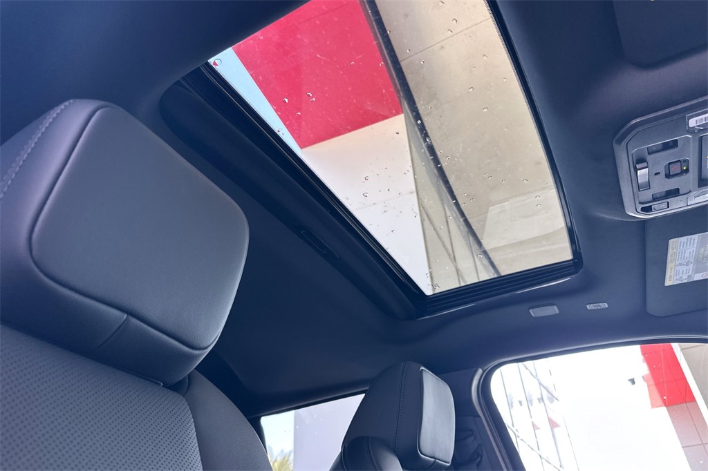 2025 Toyota Tacoma TRD Sport Double Cab photo 15