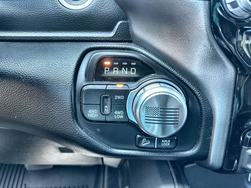 2020 Ram 1500 Rebel photo 14