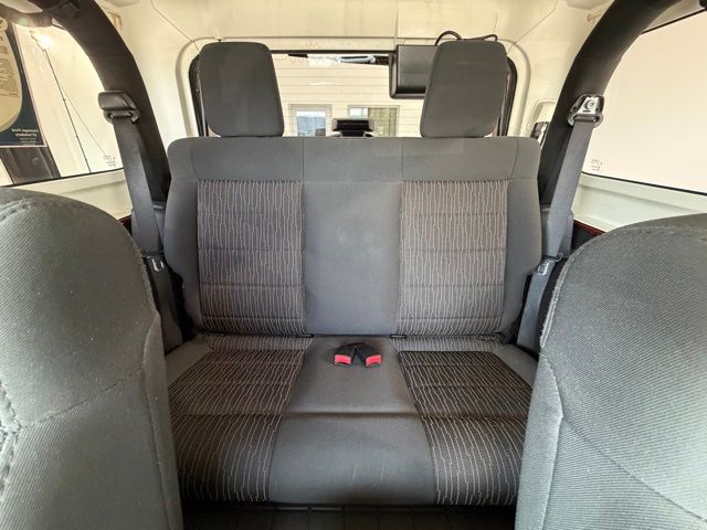 2011 Jeep Wrangler Sahara photo 30