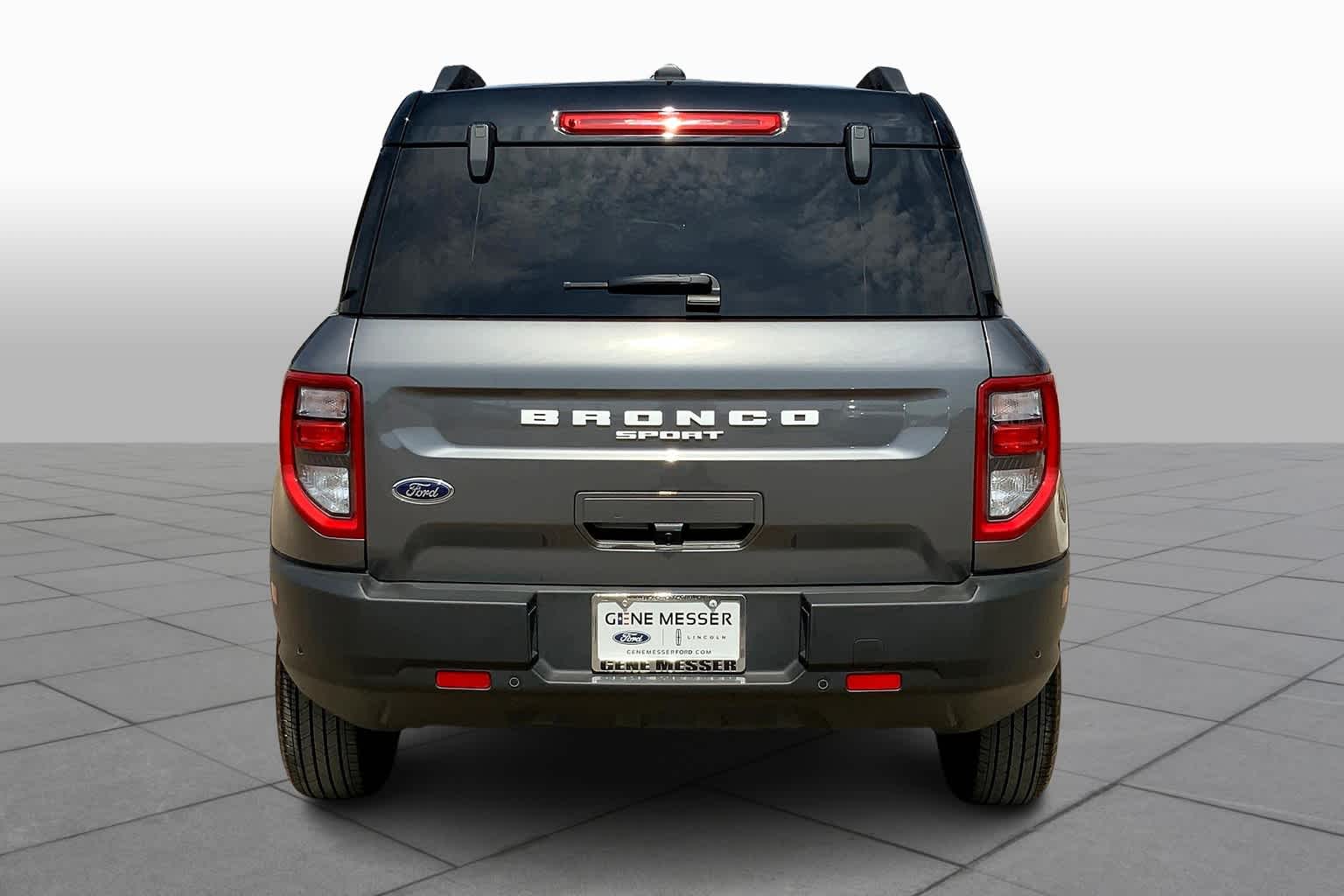 2022 Ford Bronco Sport Outer Banks photo 3