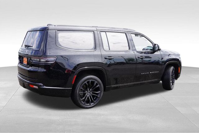 2022 Jeep Grand Wagoneer II Obsidian photo 2