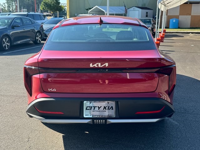 2025 Kia K4 LXS photo 3