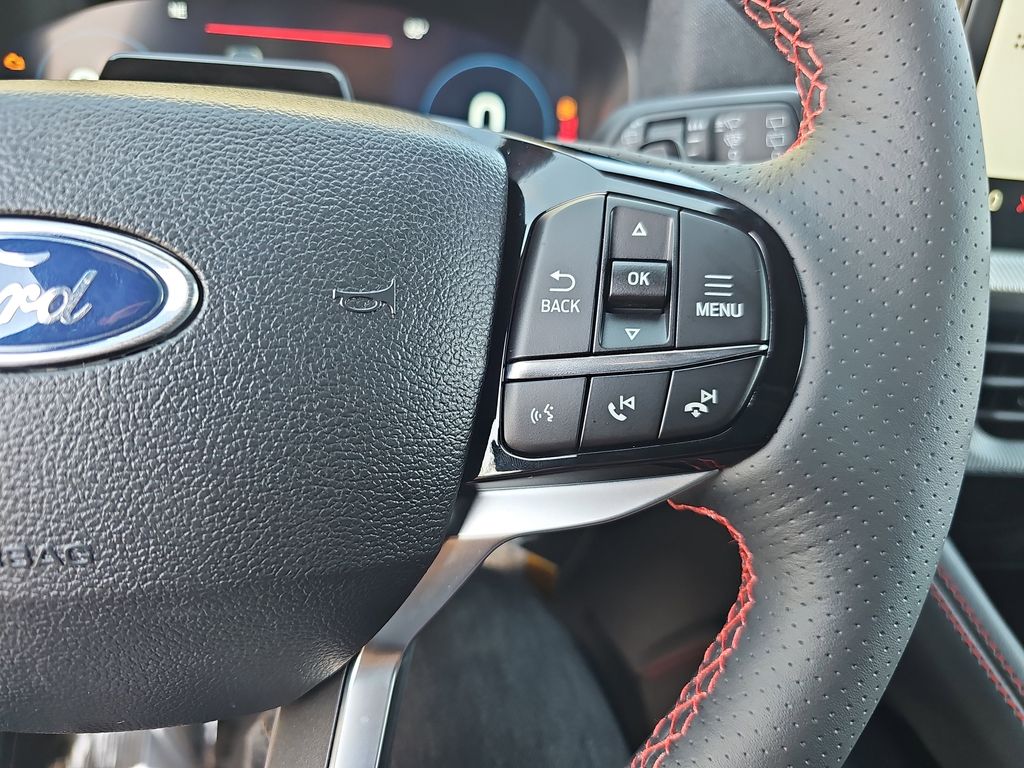 2025 Ford Explorer ST photo 17