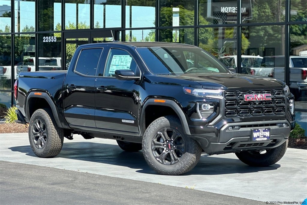 2025 GMC Canyon Elevation's photo
