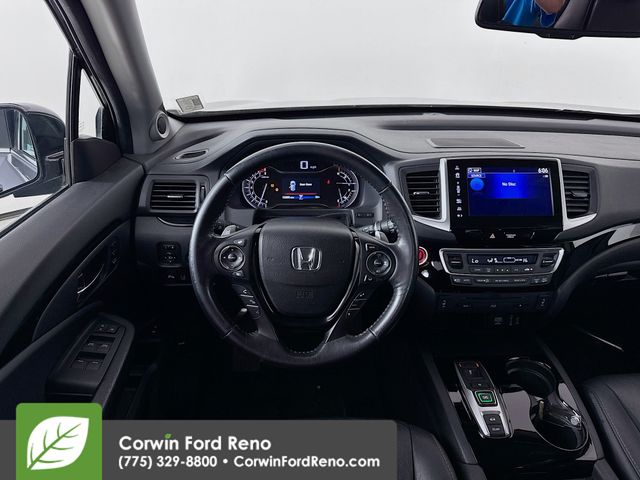 2017 Honda Pilot Touring photo 21