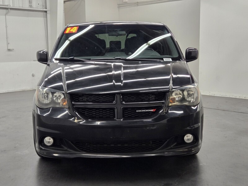 2014 Dodge Grand Caravan SXT photo 4