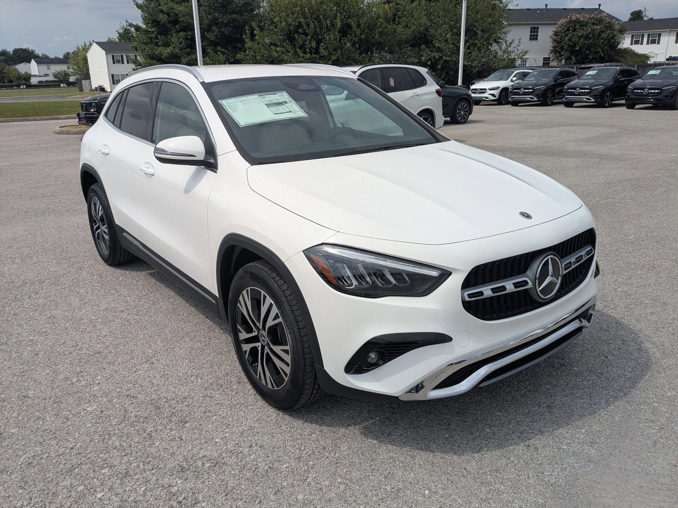 2026 Mercedes Benz GLA 250 4MATIC photo 3